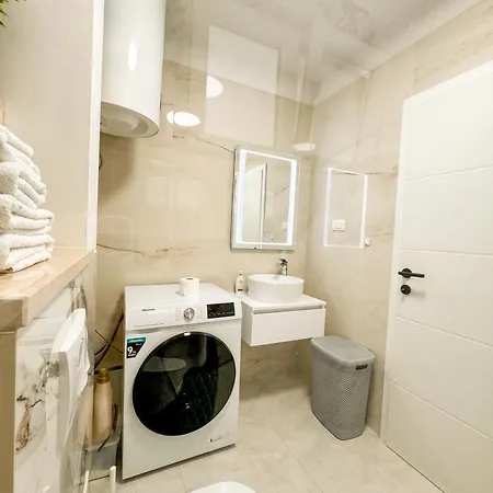 Deluxe Twin Sunshine Apartment *