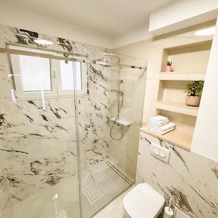 Deluxe Twin Sunshine *